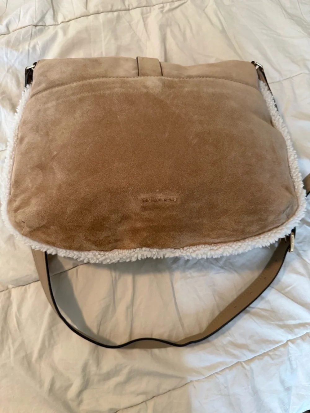 Rare-EUC-Michael kors Suede Shearling Accent Crossbody Bag in Tan - Picture 4 of 8